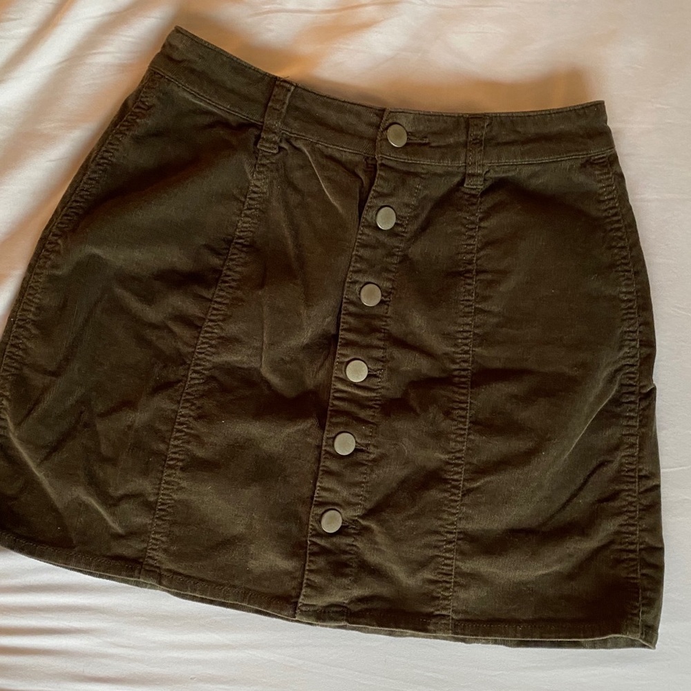 Corduroy Skirt, size M. Army green.